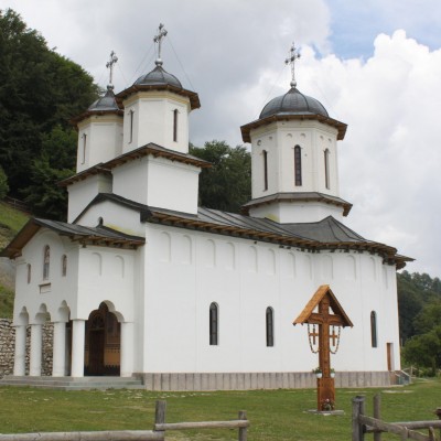 Mănăstirea Pătrunsa